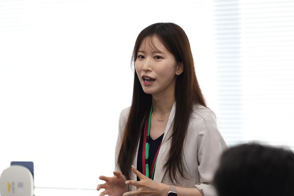 socius_2025_team_ozawa.JPG